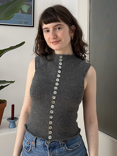 infinite button top