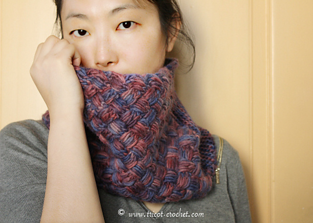 Highland - Cowl with the basket stitch