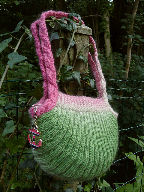 Ravelry: Opus 2700 pattern by Linda OCarroll and Mel Browne