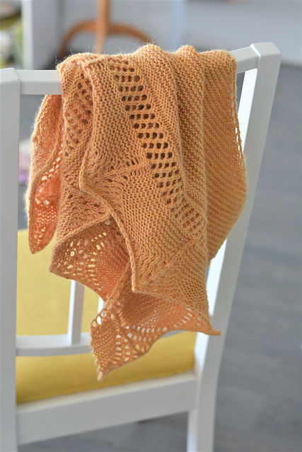 Endometriosis Shawl