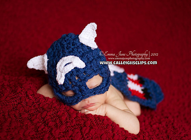 American Crusader- Cuddle Cape Set