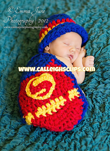 Superbaby Cuddle Critter Cape