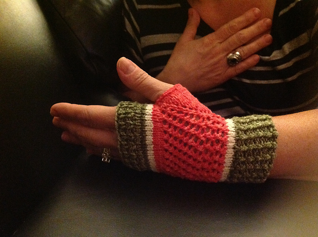 Summertime Fingerless Mitts