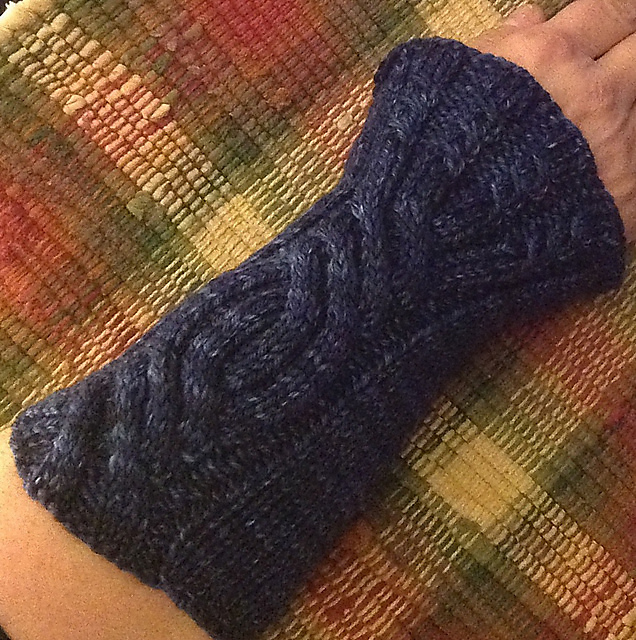 Claire's Castle Leoch Gauntlets