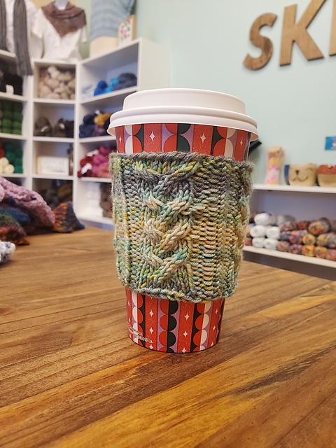 Cabled Cup Cozy