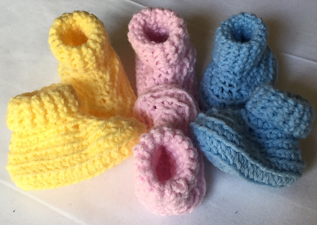 Seamless Baby Booties
