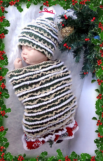 511 christmas tree cocoon and hat