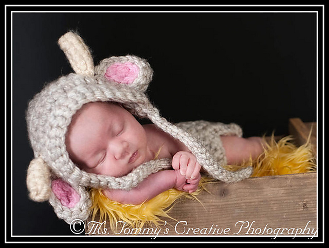 607 Chunky Cow Hat and Diaper Cover