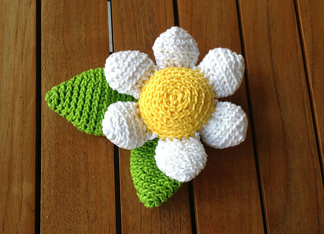 Ravelry: Daisy pattern by Amination