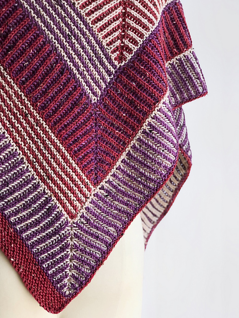 Ravelry: SideStep pattern by Carissa Browning