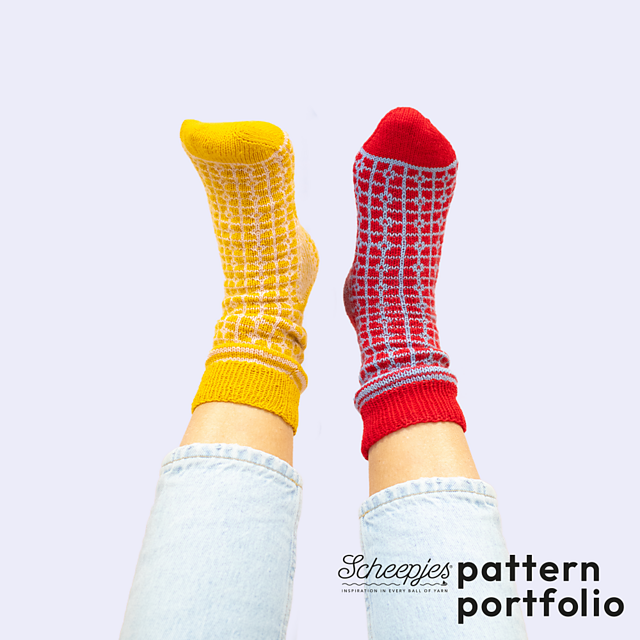 Scarlet Bloom Socks