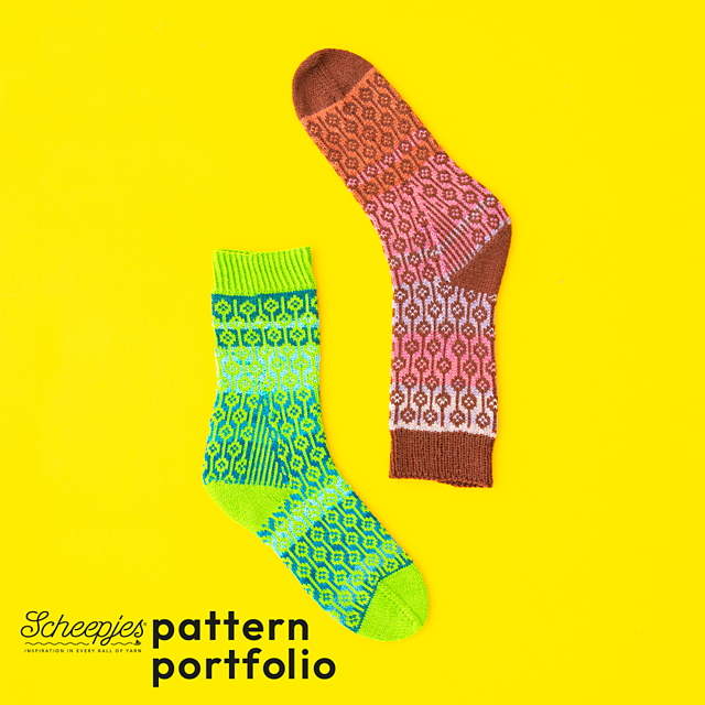 Retro Bloom Socks