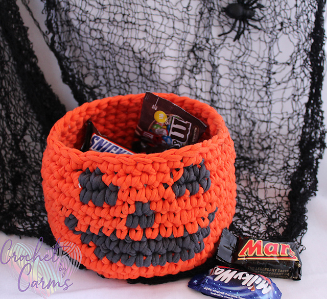 Ravelry: Jack-o'-lantern Basket pattern by Crochet by Carms