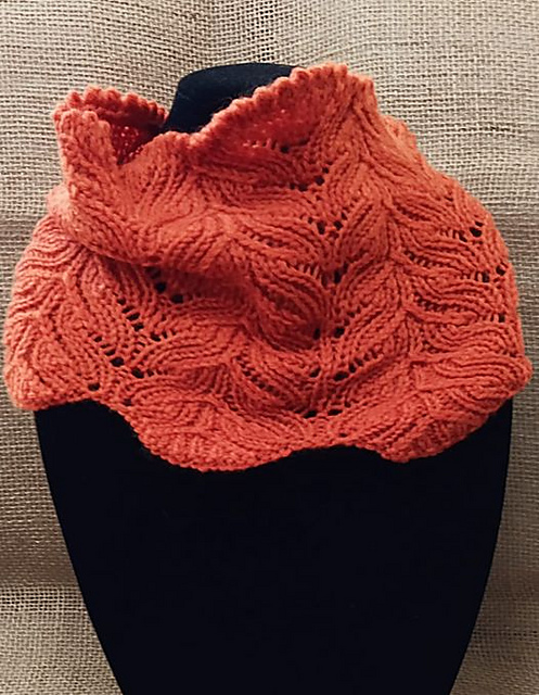 Warm Foliage Cowl
