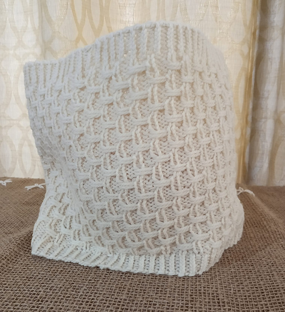 Criss Cross Cowl
