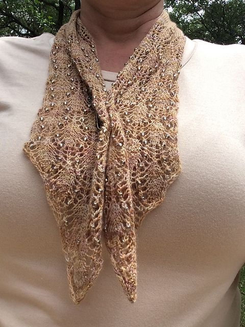 Beaded Lace Short Scarf