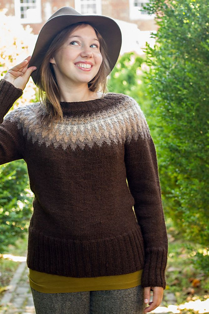 Pebble Creek Pullover / Cora