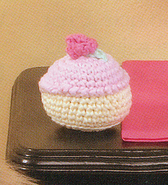 Cupcake Pet Toy