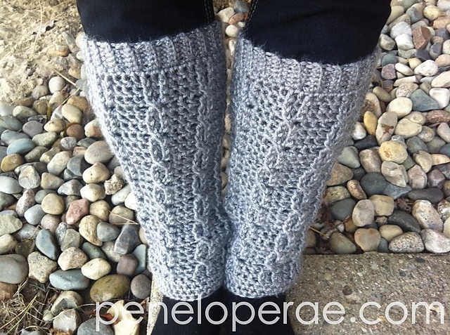 Cabled Leg Warmers