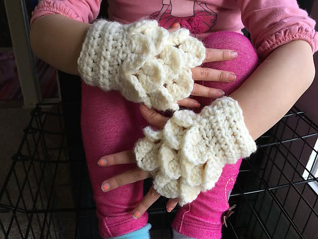 Kids Crocodile-Stitch Gloves