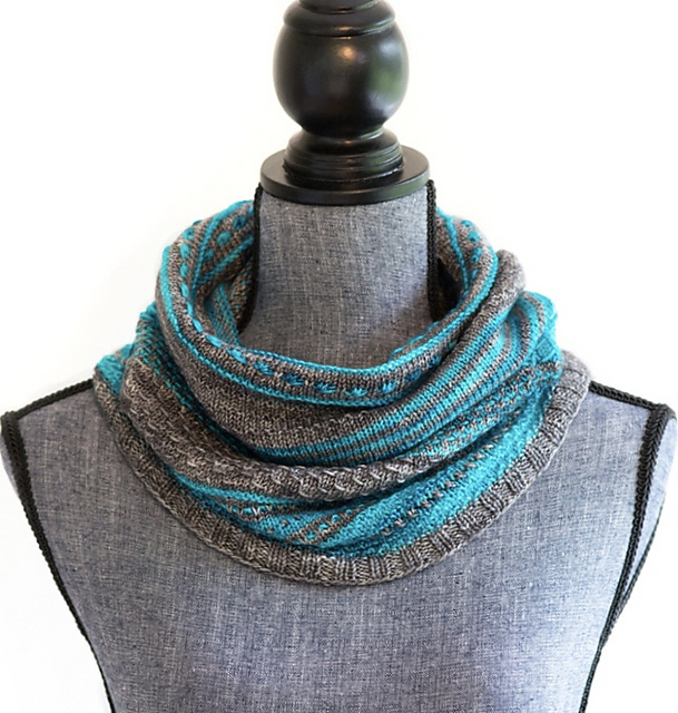 Klickitat Street Cowl