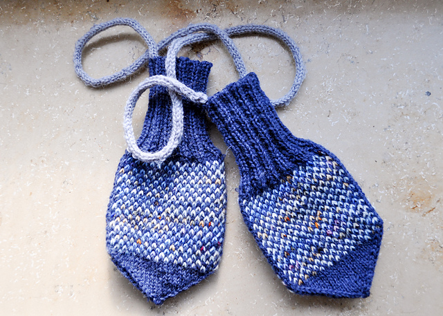 Thumbless Baby Mittens