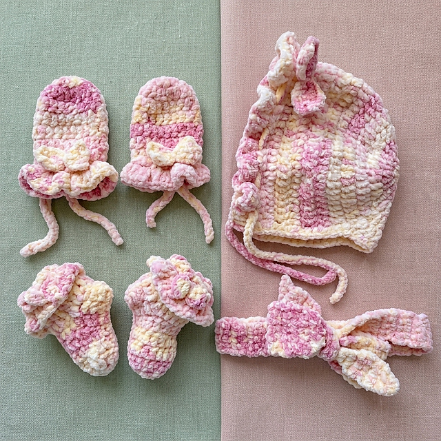 Victorian Bow Bonnet