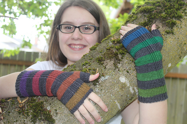 Thames Fingerless Gloves