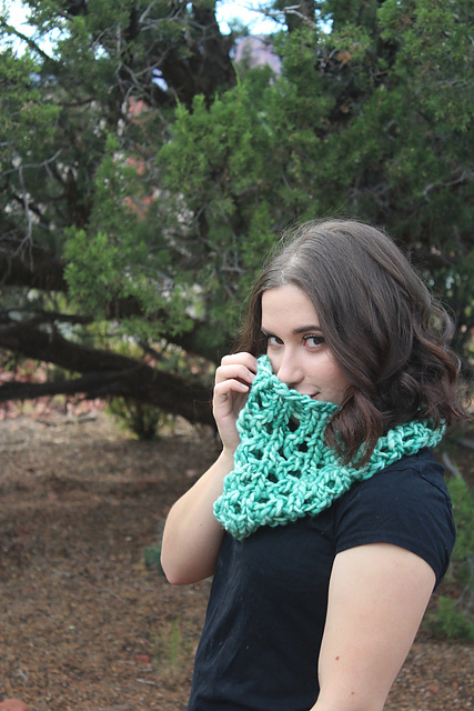 Mega Sasha Cowl