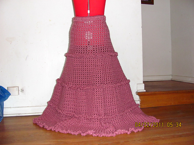 V-Stitches & Ruffles Skirt