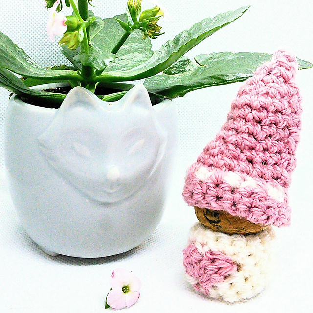 Valentine gnome