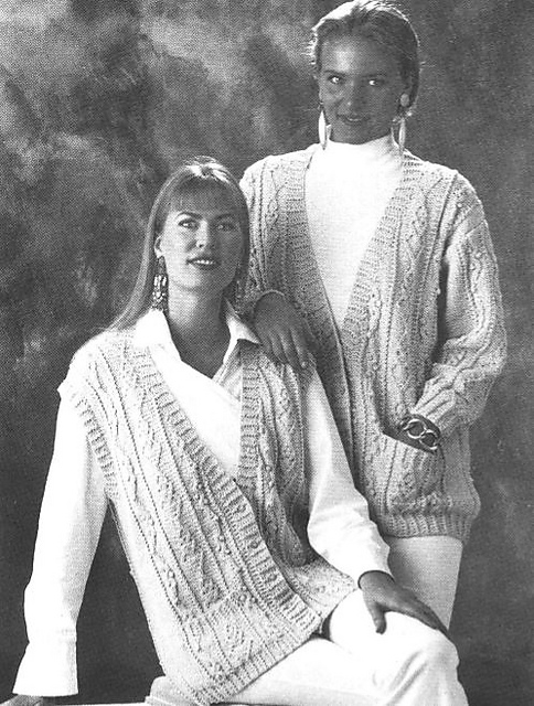 V-Neck Cardigan and Vest PDL19404_5