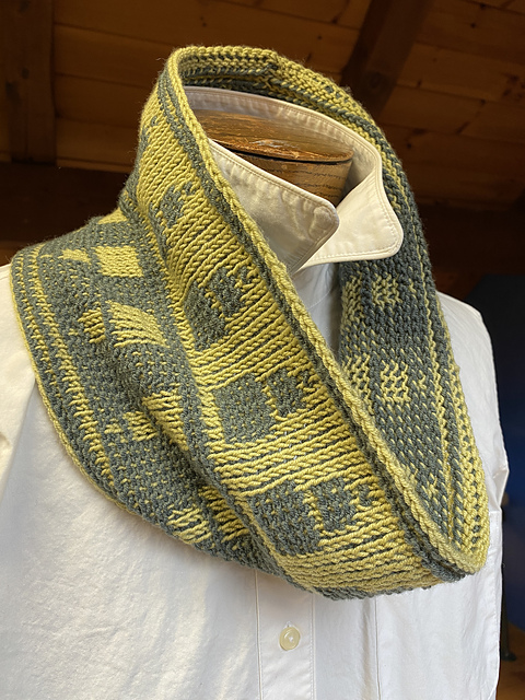 Spring Reflections Cowl