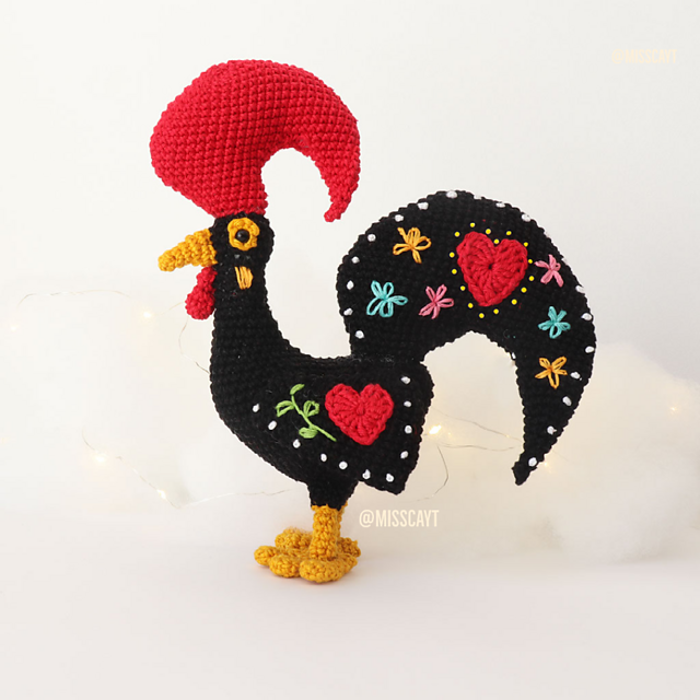 Ravelry: Rooster of Barcelos pattern by Catarina Bastos