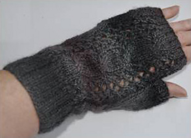 Sausalito Smoky Cables-and-Lace Fingerless Gloves