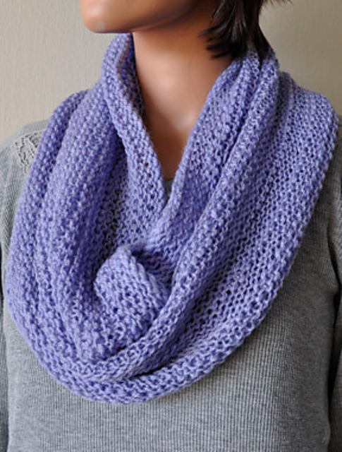 Bands of Lace Cowl (or Scarf)