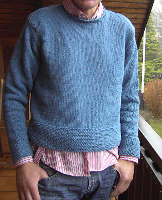 # 29 Herrenpullover mit breiten Blenden