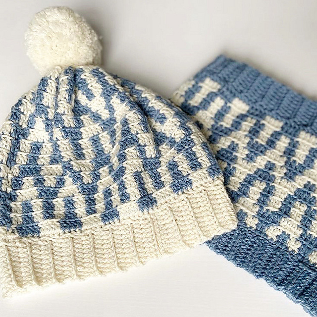 Bellever Hat and Cowl set