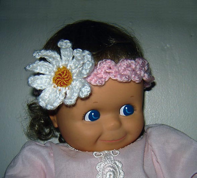 Crochet Headband with Daisy Flowers