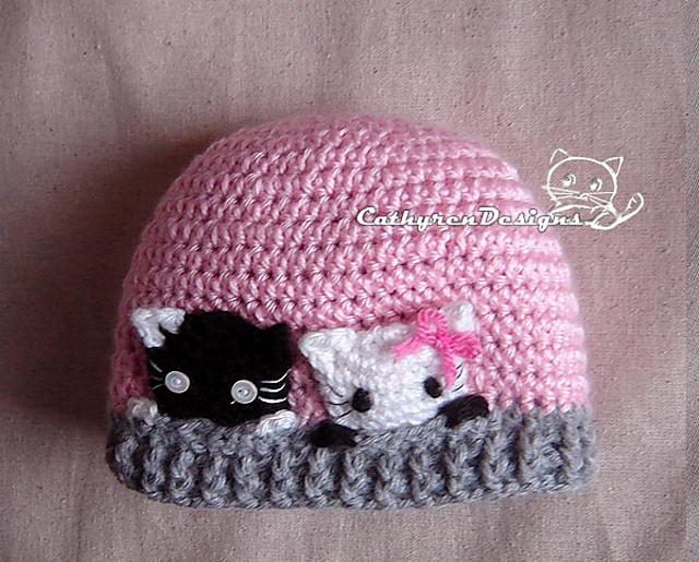 Beanie with Curious Kitties