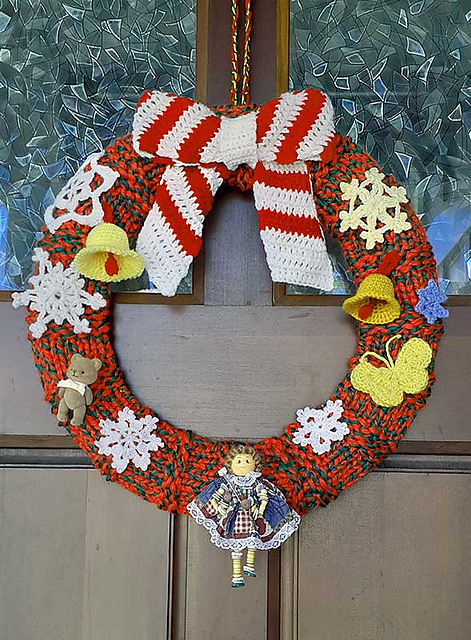 Crochet and Knit Wreath