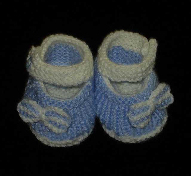 Knitted Baby Girl Shoes