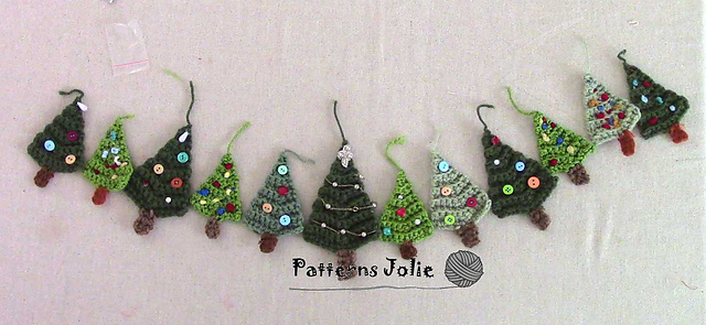 Christmas Tree Garland