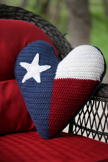 Texas Medium Heart Pillow