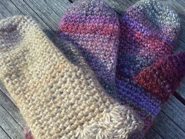 Amazingly Cozy Crocheted Mittens