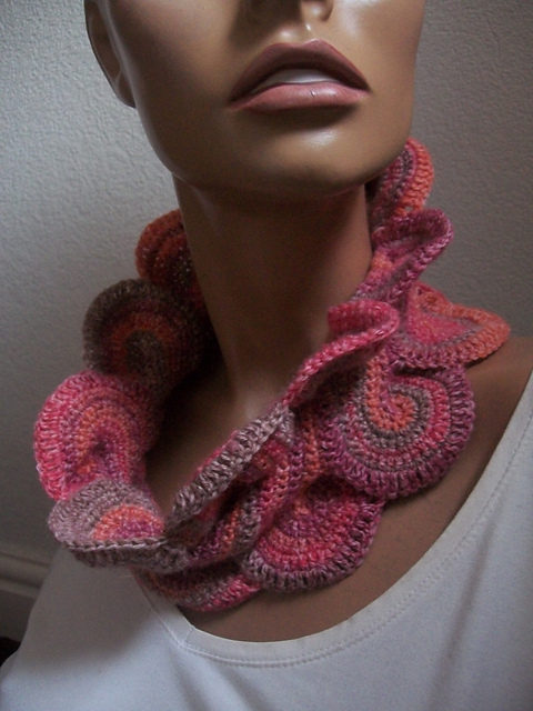 Crochet Swirl Cowl
