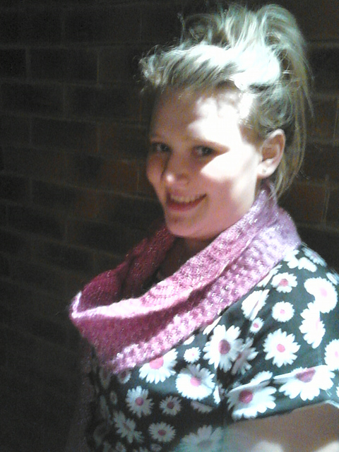 Wavy Fan Shawlette