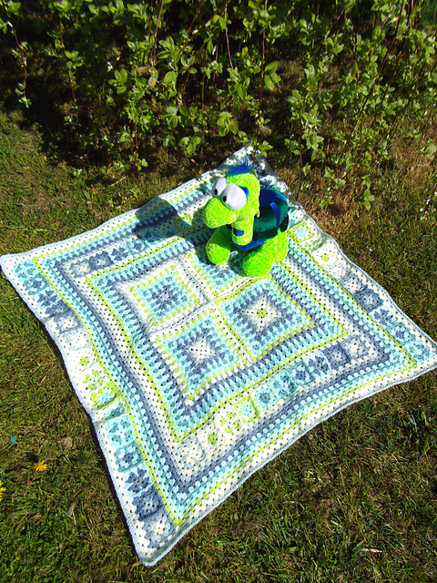 Granny Love Bites Blanket