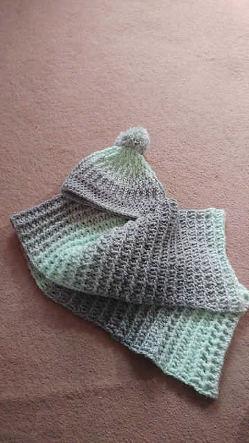 Easy Hat and Scarf Set