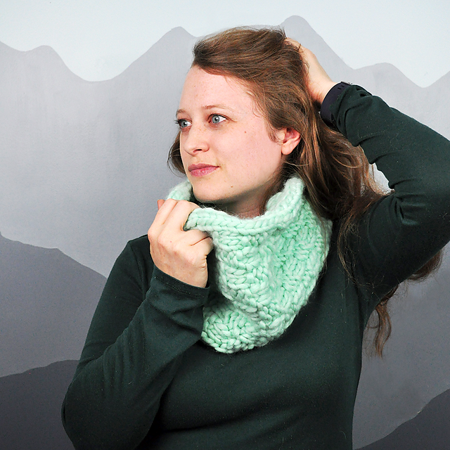 Fall Walk Basic Beginner Cowl
